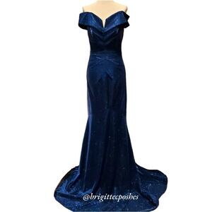 RENE RUIZ Off-The-Shoulder Mermaid Glitter Gown